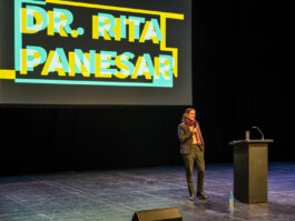 01_Next-Culture-Symposium,-Kulturagenten-Hamburg,-2020,Screens,-Kampnagel,-Hamburg,-bseiten-visuelle-kommunikation,-Hamburg,-Katrin-Bahrs,-Grafikagentur,-Grafikdesign-Hamburg